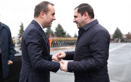 Suren Papikyan hosted the Minister for the Armed Forces of the French Republic Sébastien Lecornu