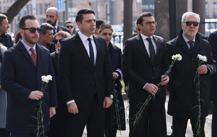 Alen Simonyan and members of Civil Contract Faction pay tribute to memory of March 1 victims