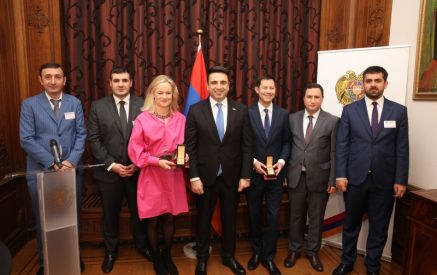 Alen Simonyan awards NA Medal of Honour to MEPs in Belgium