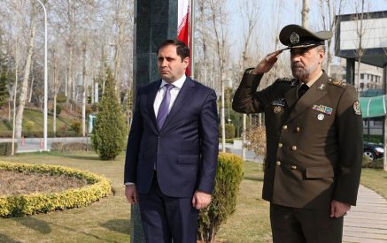 The formal welcoming ceremony was held at the Ministry of Defence and Armed Forces Logistics of Iran in honor of Minister of Defence of the Republic of Armenia