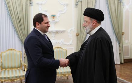 Papikyan and Raisi discuss Armenian-Iranian cooperation in defence field