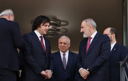 Nikol Pashinyan and Irakli Kobakhidze visit the new building of the Georgian Embassy in Armenia