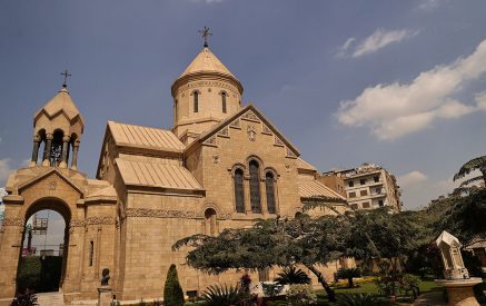 Nikol Pashinyan visits Saint Gregory the Illuminator Church in Cairo