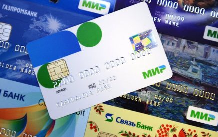 Moscow Chides Yerevan For Ditching Russian Cards
