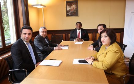 Armenian, Azerbaijani Parliament Speakers meet in Geneva