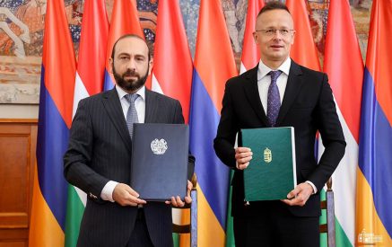 Ararat Mirzoyan and Péter Szijjártó signed Agreement