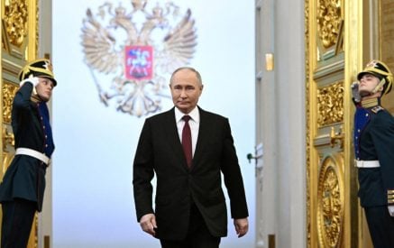 Vladimir Putin takes presidential oath to people of Russia