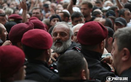 Police, Protesters Clash In Yerevan