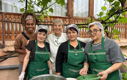 Chefs Mary Sue and Lenora had a heartwarming sharing session with displaced women, making jingyalov hats together