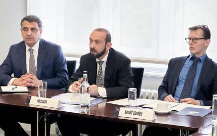 Ararat Mirzoyan stressed the importance of signing the peace treaty in the shortest possible time frame