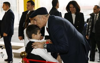 School should teach children to live well: the Prime Minister attends the opening of the newly built secondary school in Parakar