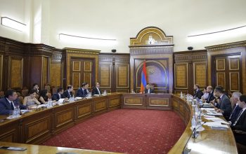 Mechanisms of measures to promote non-cash transactions discussed at Government