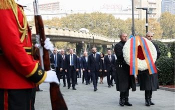 Ararat Mirzoyan Pays Tribute at Heroes Memorial During Official Visit to Tbilisi
