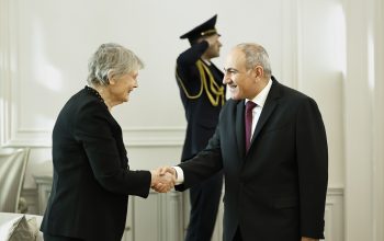 Helen Clark noted that she is in Armenia to participate in the meeting of the Extractive Industries Transparency Initiative (EITI) Board and noted that the foundation’s goal is to support democratic political leadership and good governance by making the experience of former leaders available to current leaders
