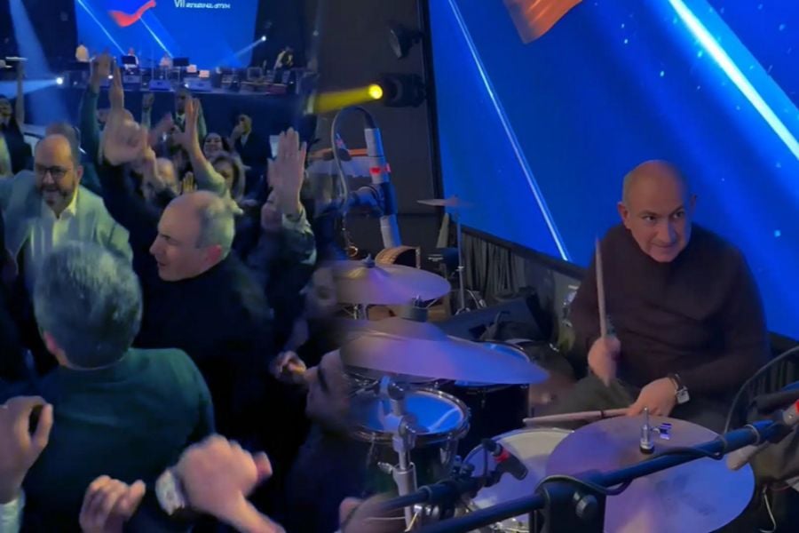 Nikol’s Dance. “ACNIS ReView from Yerevan”