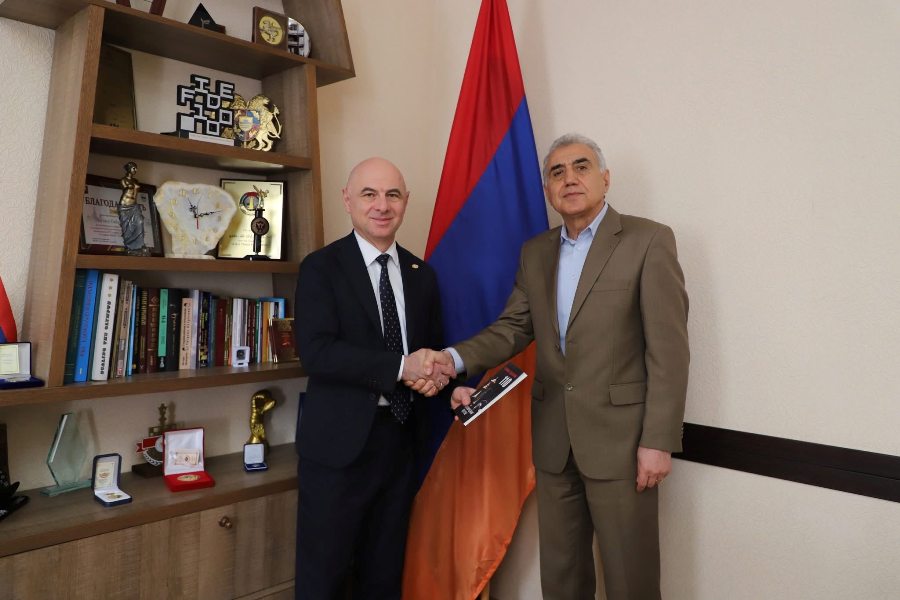 Akaki Iashvili Explores “Chess in Schools” Program, Visits World-Unique Chess Research Institute in Yerevan