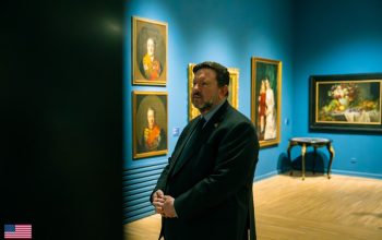 David Allen Visits National Gallery of Armenia, Explores Rich Armenian and International Art Collections