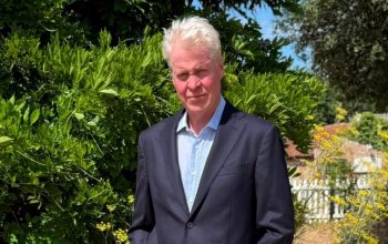 “I Want to Speak on Diana’s Behalf”: Earl Spencer to Publish Book on His Sister, the Princess of Wales