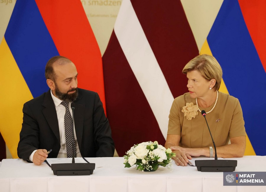 Armenia Ready to Explore Concrete Investment Opportunities with Latvia