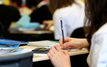 In any normal democracy, it would take mere hours to fire the official responsible for steering the education sector into such a catastrophic state: “Hayatsk Yerevanits”